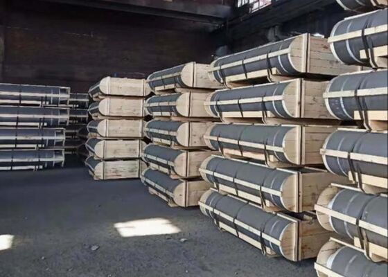 Extruded Graphite Graphite Electrodes Electrode Block Featuring Resistivity 5 To 8 μΩ·m Suitable for Steel Industry and Electric Arc Furnace fournisseur